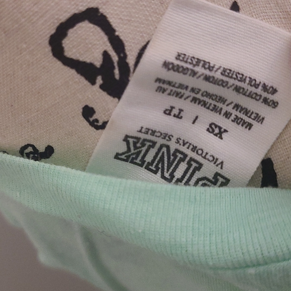 Pink tops bundle - Picture 4 of 4